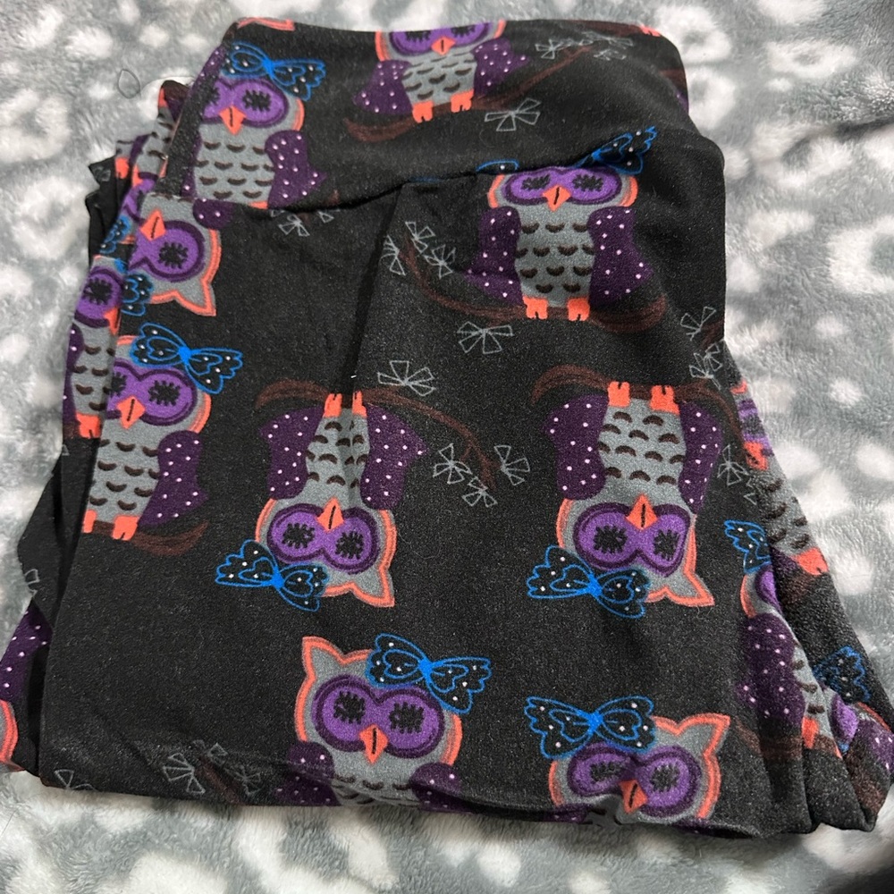 LuLaRoe Black Owl Print Leggings